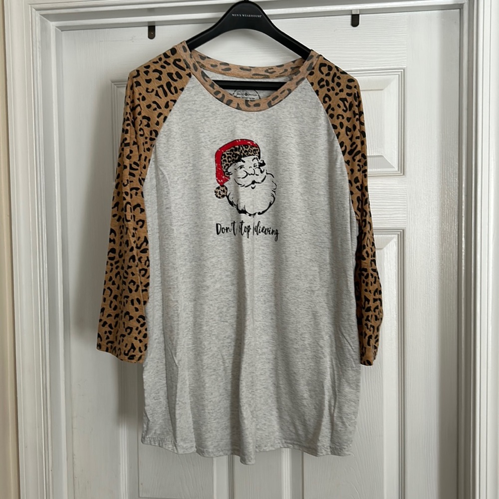 Santa “Don’t Stop believing” shirt XXL